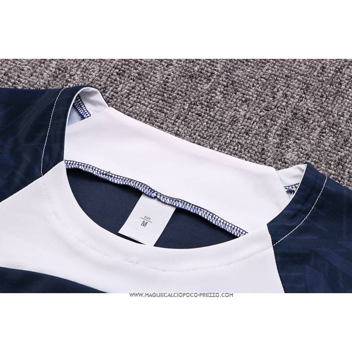 Tuta da Track
 Paris Saint-Germain 2022-2023 Manica Corta
 Blu
 - Pantaloncini
